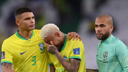 Neymar Pertimbangkan Pensiun Usai Gagal Bawa Brasil ke Semifinal Piala Dunia 2022