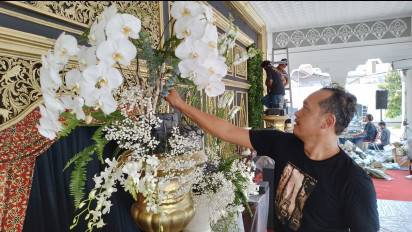Prosesi Adat Kaesang-Erina di Loji Gandrung Bernuansa Putih, Begini Persiapannya