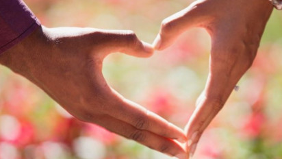 Tak Sekedar Keintiman Fisik, Suami Istri Perlu Lakukan Ini