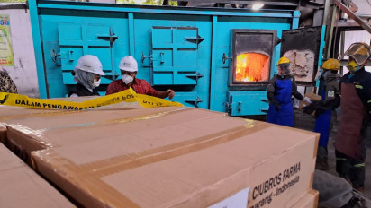 Ratusan Ribu Obat Sirup Mengandung EG/DEG Produksi PT Ciubros Farma Dimusnahkan