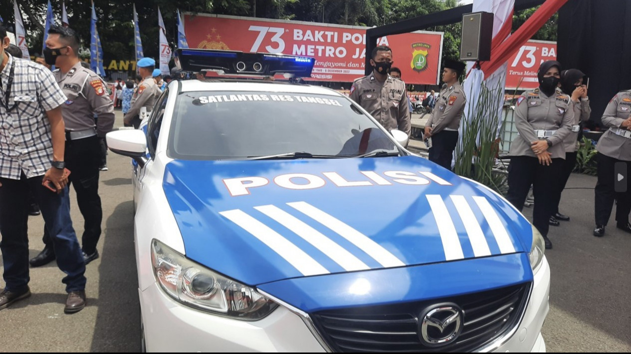 Luncurkan Mobile ETLE, Kapolda Metro Jaya Siapkan 60 Mobil Patroli pada Tahun 2023
            - galeri foto