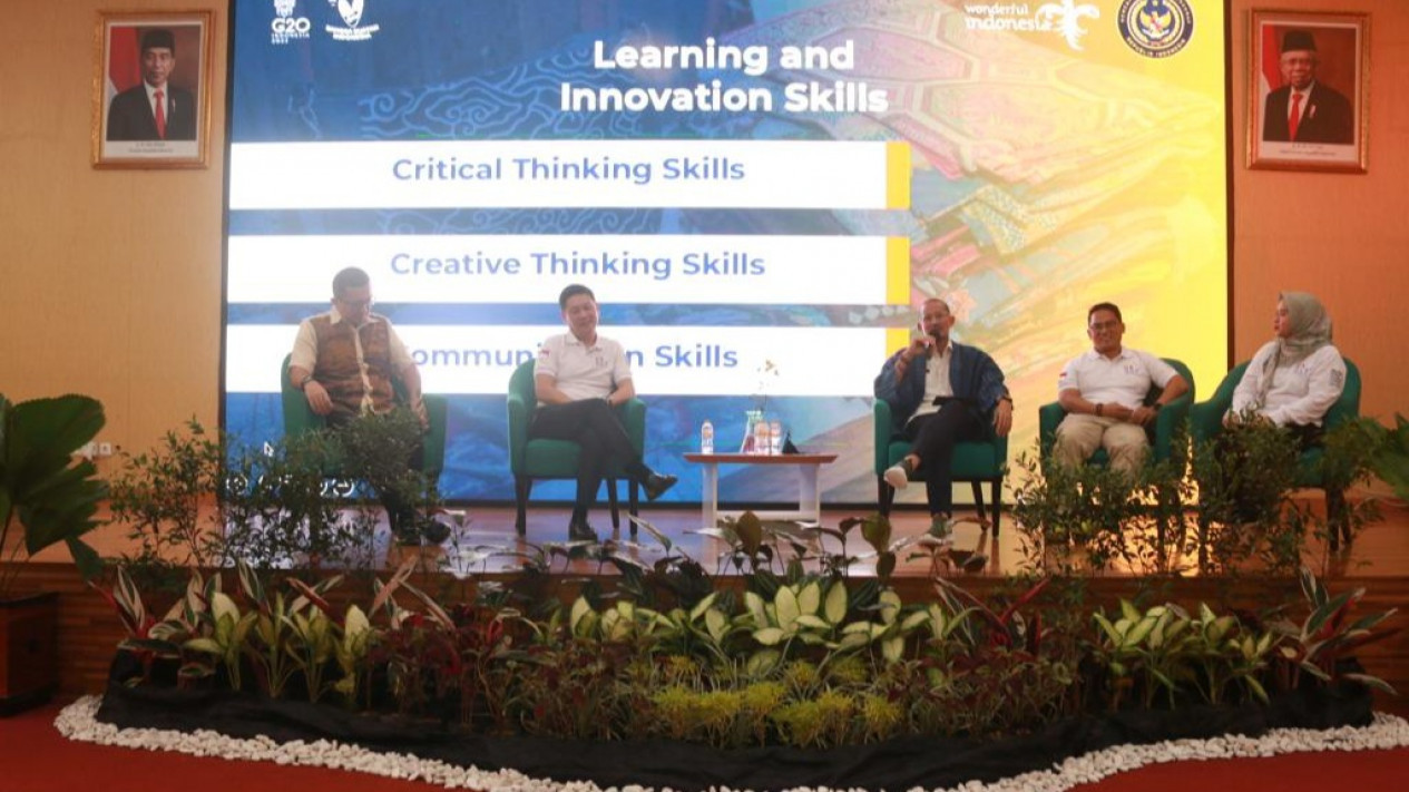 Sandiaga Uno Klaim Gerakan OK OCE Sudah Dikenal Publik Hingga 66 Persen
            - galeri foto