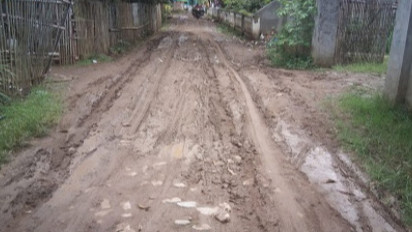 Warga Kabupaten Takalar Keluhkan Kondisi Jalan yang Tak “Se-Glowing” Tahun Sebelumnya