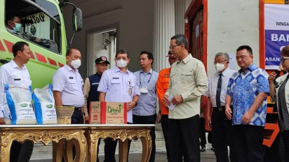 Pemprov DKI Jakarta Salurkan 30 Ton Beras dan 1.500 Mie Instan untuk Warga Cianjur Korban Gempa