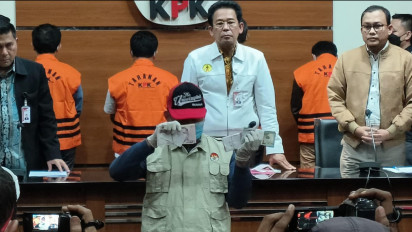 KPK Tahan Wakil Ketua DPRD Jatim Sahat Tua P Simanjuntak di Rutan Pomdam Guntur Untuk 20 Hari Kedepan