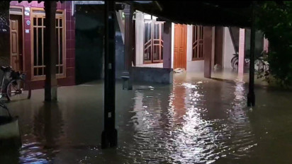 Dua Tanggul Sungai Kaliombo Pati Kembali Jebol, Ratusan Rumah Warga di Desa Ketitang Wetan Terendam Banjir