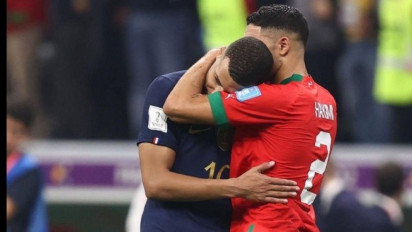 Foto-Foto Persahabatan Achraf Hakimi dengan Mbappe di Piala Dunia 2022