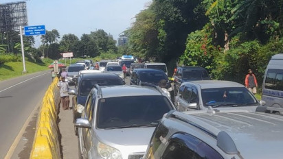 Sepekan Jelang Natal Jalur di Kawasan Puncak Mulai Padat, Malam Tahun Baru Jalur di Tutup 
