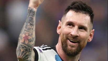 Senang Rekornya Pecah, Batistuta Berharap Messi Bisa Rebut Trofi Piala Dunia