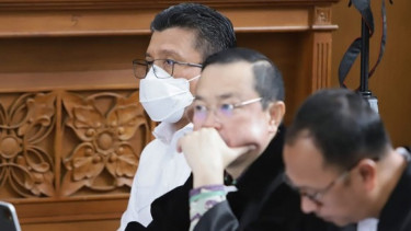 Rekaman CCTV: Ferdy Sambo Diduga Tak Pakai Sarung Tangan, Arman Hanis Sebut Bharada E dan Romer Bohong