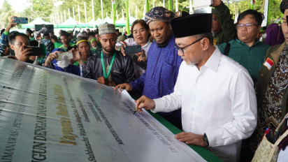 Hadiri Jambore Dai Internasional di Fakfak, Mendag Zulkifli Hasan Mengaku Kagumi Perjuangan Ustaz Fadlan Garamatan