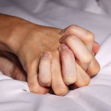 5 Kebiasaan yang Perlu Dihindari Setelah Berhubungan Intim, Salah Satunya Langsung Tidur