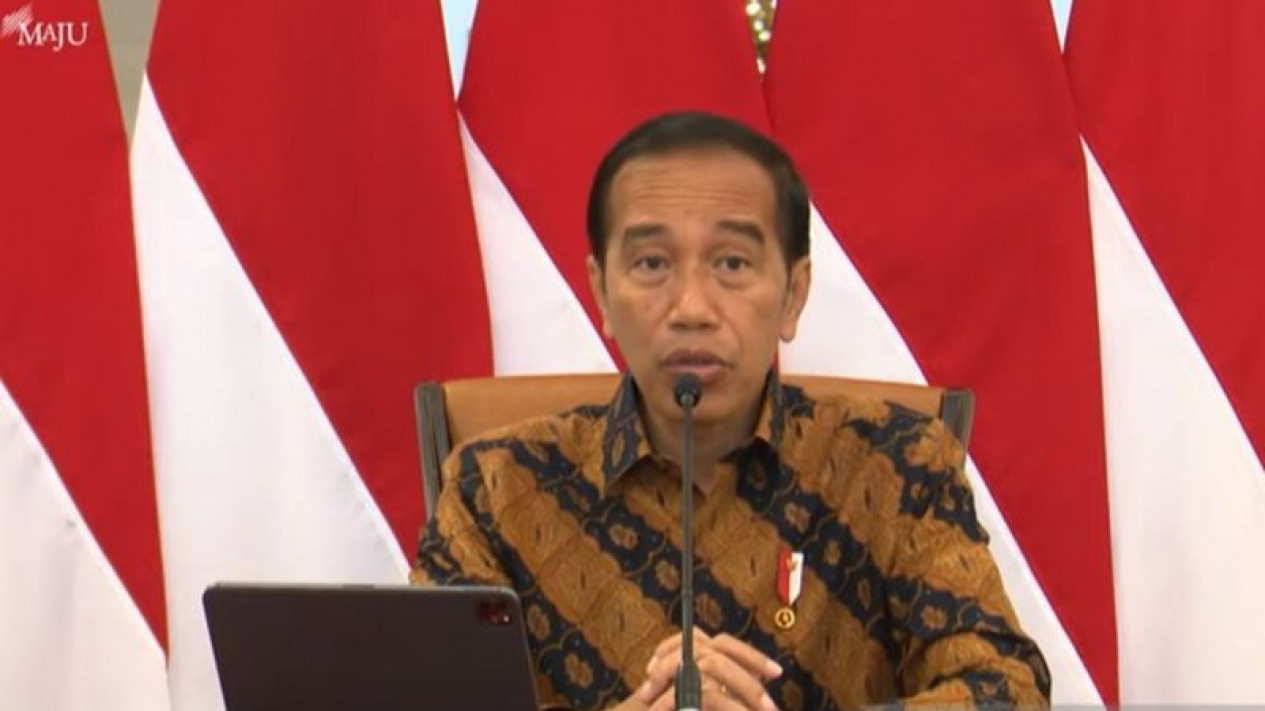 Presiden Tegaskan Mulai Juni 2023 Indonesia akan Stop Ekspor Bijih Bauksit
            - galeri foto