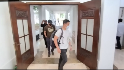 Tim Penyidik KPK Geledah Kantor Provinsi Jawa Timur, Diduga Buntut dari OTT Wakil Ketua DPRD Jatim