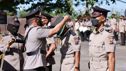 Kapolda DIY Lantik 187 Siswa Jadi Polisi Berpangkat Bripda