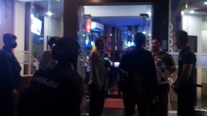 Sidak Tempat Hiburan Malam, Aparat Gabungan di Tasikmalaya Berikan Himbauan Jam Malam Operasional Bar dan Kafe