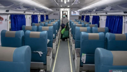 5,6 Juta Tiket Kereta Api Jarak Jauh Disediakan PT KAI Jelang Libur Nataru