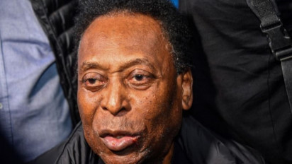 Kanker Makin Memburuk, Pele Rayakan Natal di Rumah Sakit