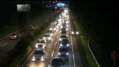 Jelang Libur Natal dan Tahun Baru, Puluhan Ribu Kendaraan Mulai Masuki Kota Bandung pada Kamis Malam