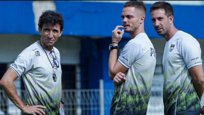 Persib Bandung Hanya Punya Jeda Dua Hari Sebelum Kembali Berlaga, Gini Cara Luis Milla Menyiasatinya