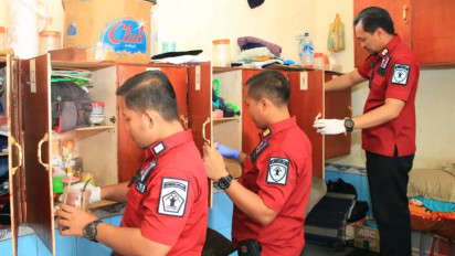 Waspadai Pesta Narkoba Akhir Tahun, Sel Lapas Banyuwangi Disweeping