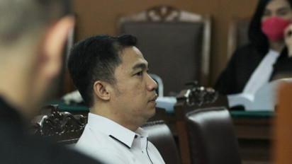 Ungkap Rentetan Rekaman CCTV yang Sebenarnya Sebelum Kematian Brigadir J, Chuck Putranto Sebut Putri Candrawathi Didampingi Kuat Ma'ruf 