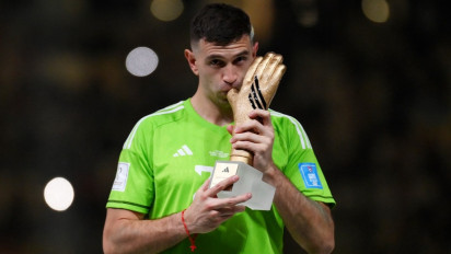 Unai Emery Akan Panggil Emiliano Martinez Buntut Selebrasi Berlebihan di Piala Dunia 2022