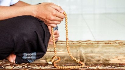 Padahal Kalimatnya Sederhana, tapi Rezeki Jadi Tidak Pernah Berhenti kalau Rajin Ucapkan Dzikir ini