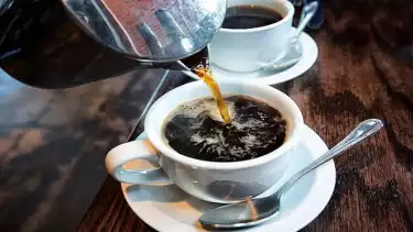 Kopi Hitam yang Hangat