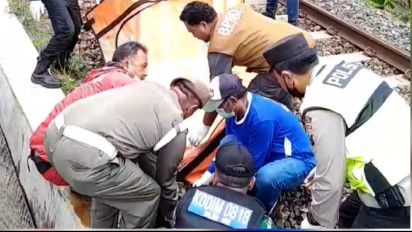 Diduga Gunakan Headset saat Berjalan di Rel, Pelajar SLB di Malang Tewas Tersambar Kereta Api Jurusan Malang-Blitar