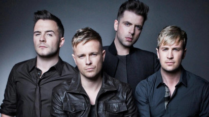 Lirik Lagu Westlife - Tell Me It's Love