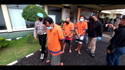 Spesialis Pemalak Muda-Mudi Pacaran di Banyuwangi Dibekuk, Polisi Amankan Sejumlah Motor