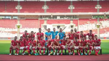 Hansamu Yama saat bersama Timnas