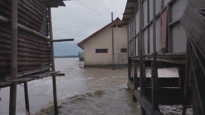 Puluhan Rumah Warga di Demak Rusak Diterjang Gelombang Pasang