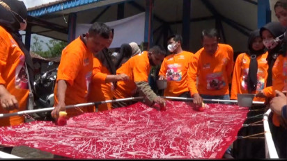 35 Eks ODGJ dari 1 Desa di Malang Diajari Cara Membatik Ciprat