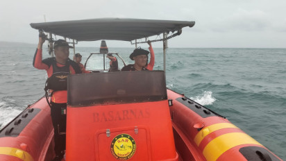 Pencarian 6 Awak KLM Kasman Indah 06 oleh Tim SAR Terhalang Gelombang Tinggi