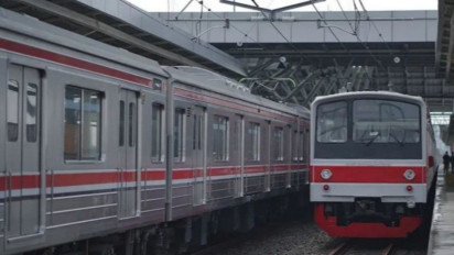 KRL Naik untuk Orang Kaya: Wakil Ketua DPR Usul Komisi V Panggil Kemenhub