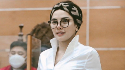 Akhirnya Bisa Bernafas Lega, Nikita Mirzani Dibebaskan dari Dakwaan
