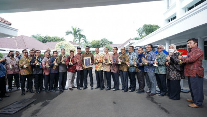 Terbaik Sepanjang Sejarah, PLN Raih 15 Penghargaan Proper Emas dan CEO Green Leadership Utama