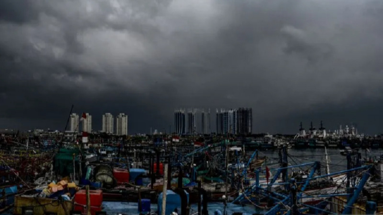 BMKG Memprediksi Sebagian Wilayah Indonesia akan Diguyur Hujan Ringan Hingga Lebat pada Malam Tahun Baru 2023
            - galeri foto
