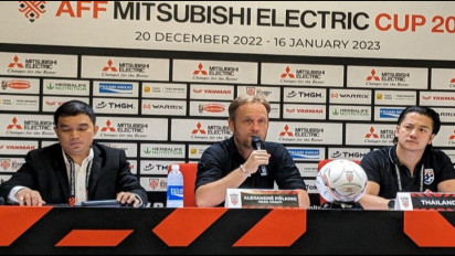 Pelatih Thailand Alexandre Polking Anggap Wajar Insiden dengan Gelandang Timnas Indonesia Marselino Ferdinan