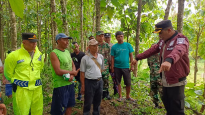 Dekatkan Diri Dengan Masyarakat di Desa-Desa, Polres Blora Gelar Jumat Curhat