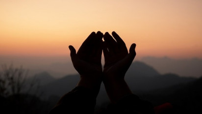 Umat Islam saat Malam Tahun Baru, Muhasabah dan Berdoa