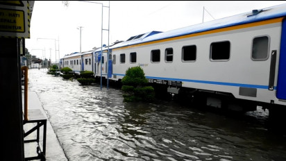 Stasiun Tawang Masih Banjir, Penumpang Dialihkan Bisa Naik Turun di Stasiun Poncol