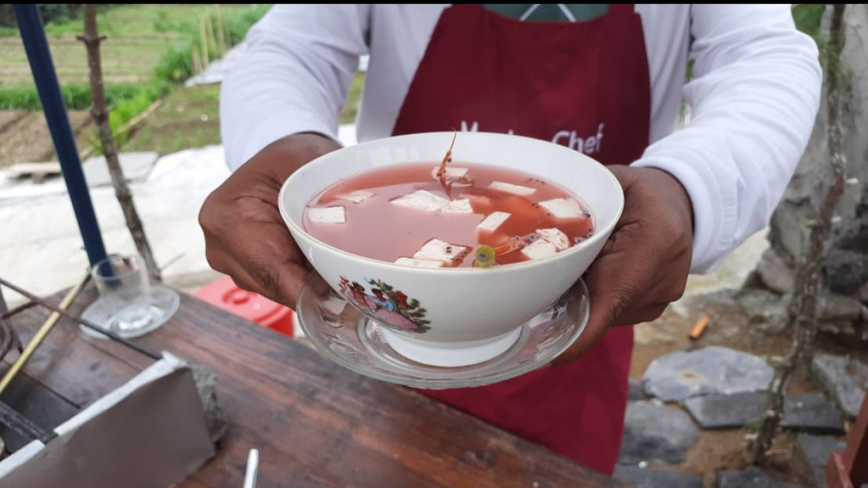 5 Wedang Asli Indonesia yang Bermanfaat Untuk Menghangatkan Tubuh, Sayang Untuk Dilewatkan
            - galeri foto
