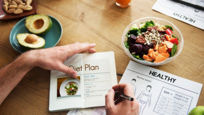 Mengenal Intermitten Fasting, Metode Diet Sehat yang Efektif Turunkan Berat Badan dan Tips Menjalani