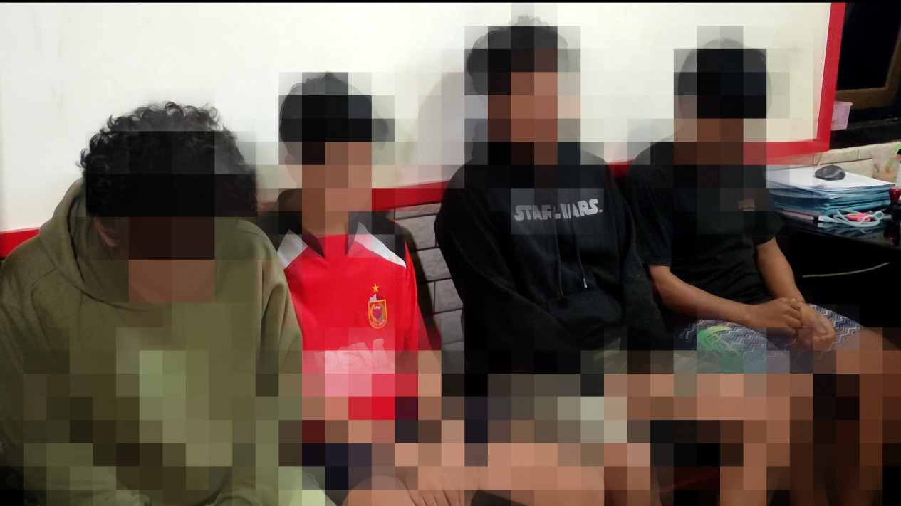 Bejat! 4 Pemuda di Ternate Tega Perkosa Gadis Tuna Rungu
            - galeri foto