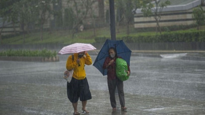 Waspada, Sebagian Wilayah Indonesia Berpotensi Hujan Lebat Disertai Petir, Berikut Daftar Lokasinya