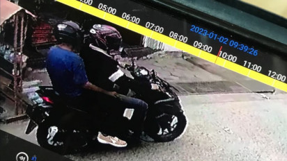 Pencuri Motor Dikost Terekam CCTV