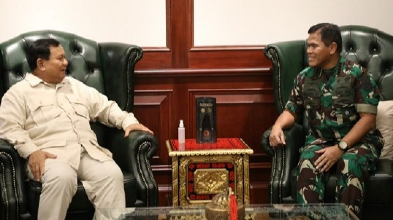 Menhan Prabowo Terima Kunjungan KSAL, Bahas Penguatan Matra Laut
            - galeri foto